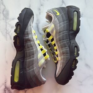 Nike Air Max 95 OG 2020 size 11